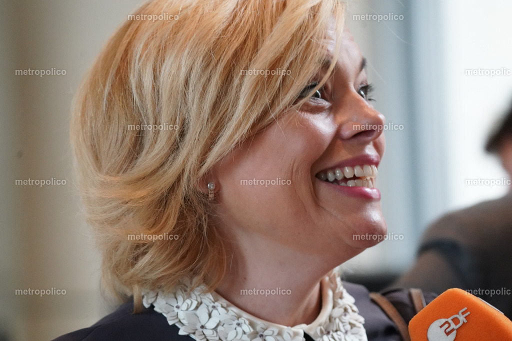 Julia Klöckner (37) | Metropolico