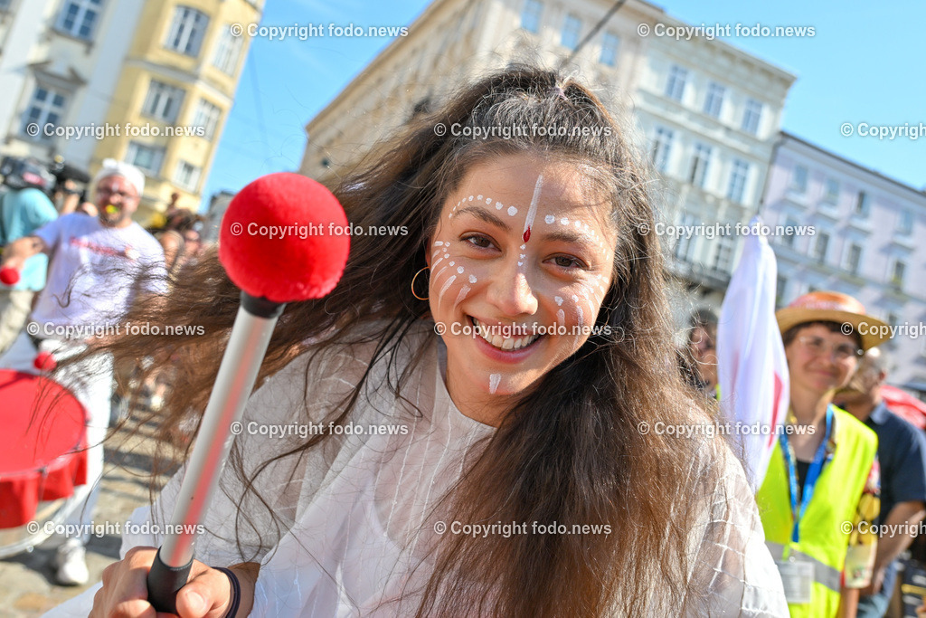 Pflasterspektakel_ 36. Linzer Pflasterspektakel 2024_ 18.07.2024-80 | 18.07.2023, Linz, AUT, 36. Linzer Pflasterspektakel 2024, im Bild diverse Kuenstler