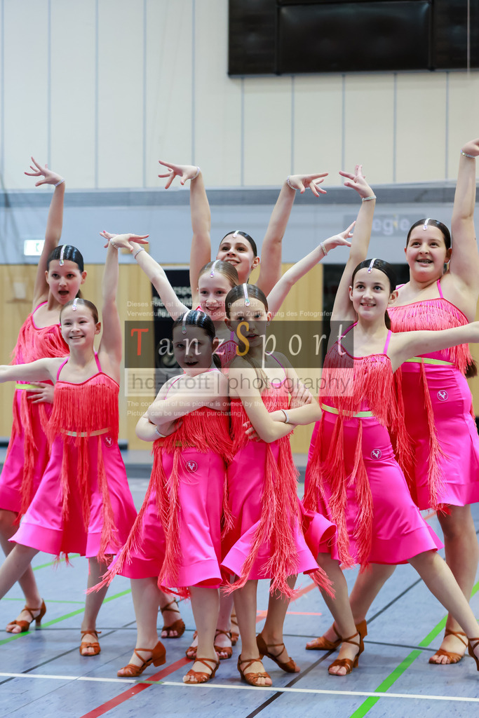 20260307_Solo-Forma_BL2_Nbg09563 | Tanzsportbilder, Standardtanz, Lateintanz, WDSF, DTV, LTVB, dancecomp, goc, hessen tanzt, blaues band der spree, walzer, tango, wiener walzer, slowfox, quickstepp, samba, rumba, cha-cha-cha, paso doble. jive, hd-kroft photography, turniertanzsport