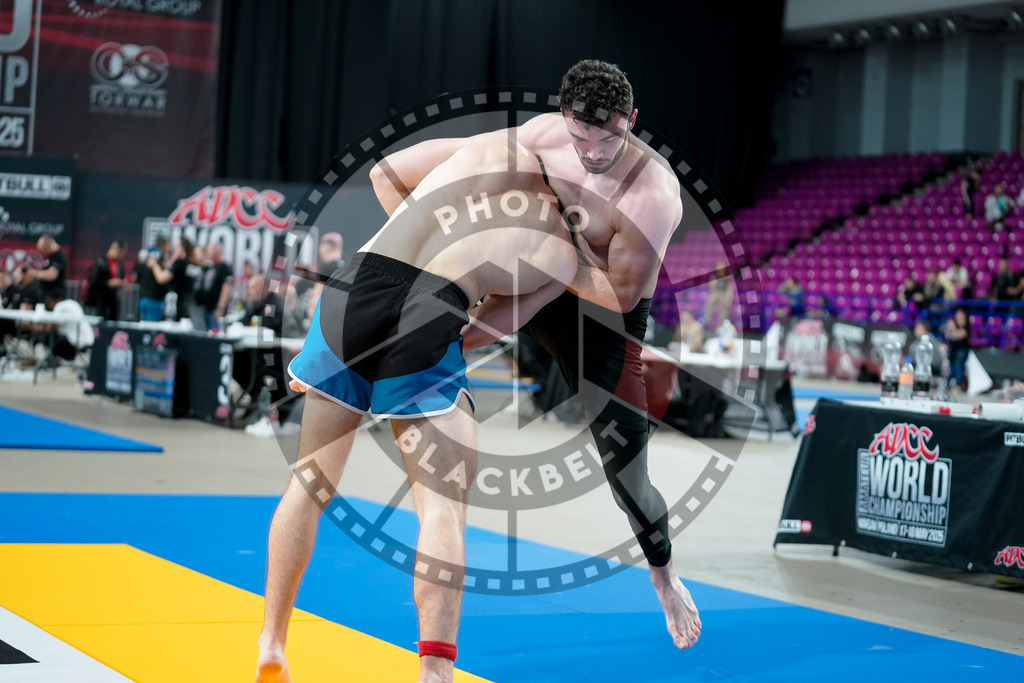 20250518PBB2853 | Athletes compete during the second day of the ADCC Amateur World Championship on May 18, 2025 in Warsaw, Poland. © Chiara Dazi / photoblackbelt