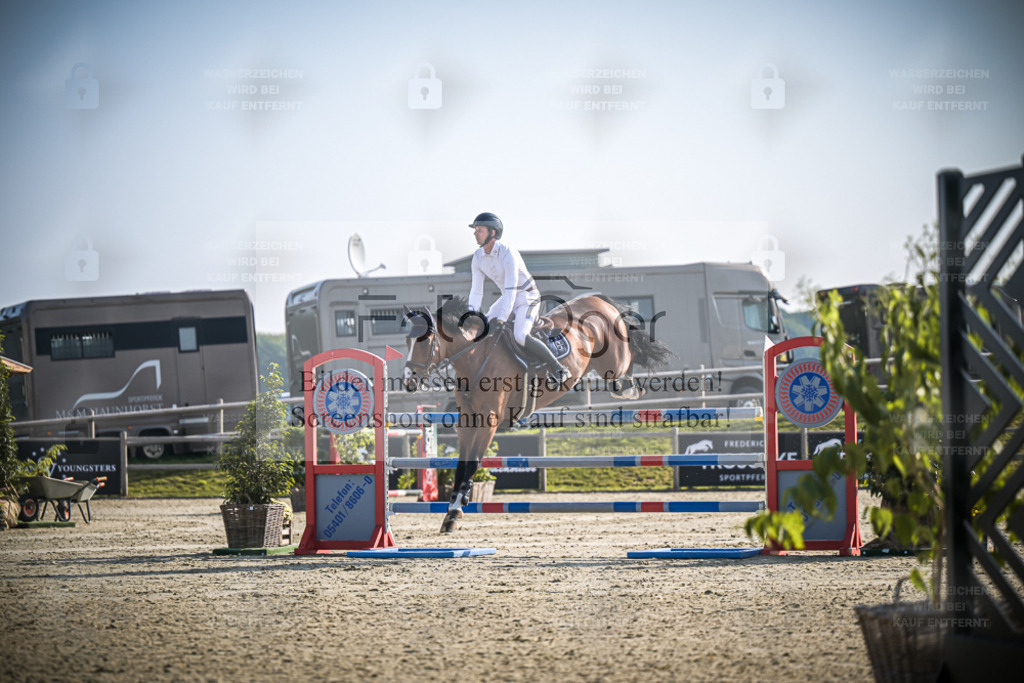 DOS_0277 | Entdecke hochwertige Reitturnierfotos von Foto Oger. Professionell, emotional und authentisch – jetzt Lieblingsmomente im Shop bestellen. - Realisiert mit Pictrs.com