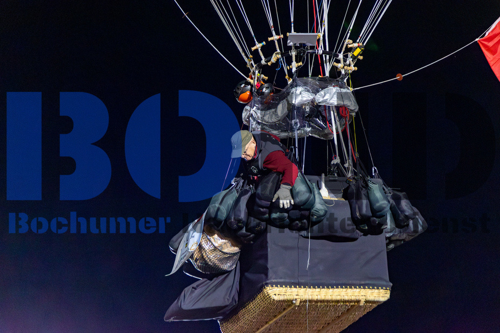 JEM_MUNGBC20240914-21 | bond - Realisiert mit Pictrs.com