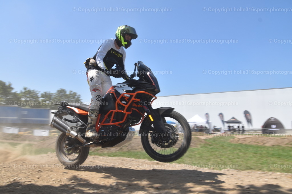 DSC_0246 | Sportfotografie , Motorsport, Motoross, Reitsport, Mointainbike, Enduro,
Landschaft , Outdoor, Eventfotografie, Landschaft, Bilder online bestellen - Realisiert mit Pictrs.com