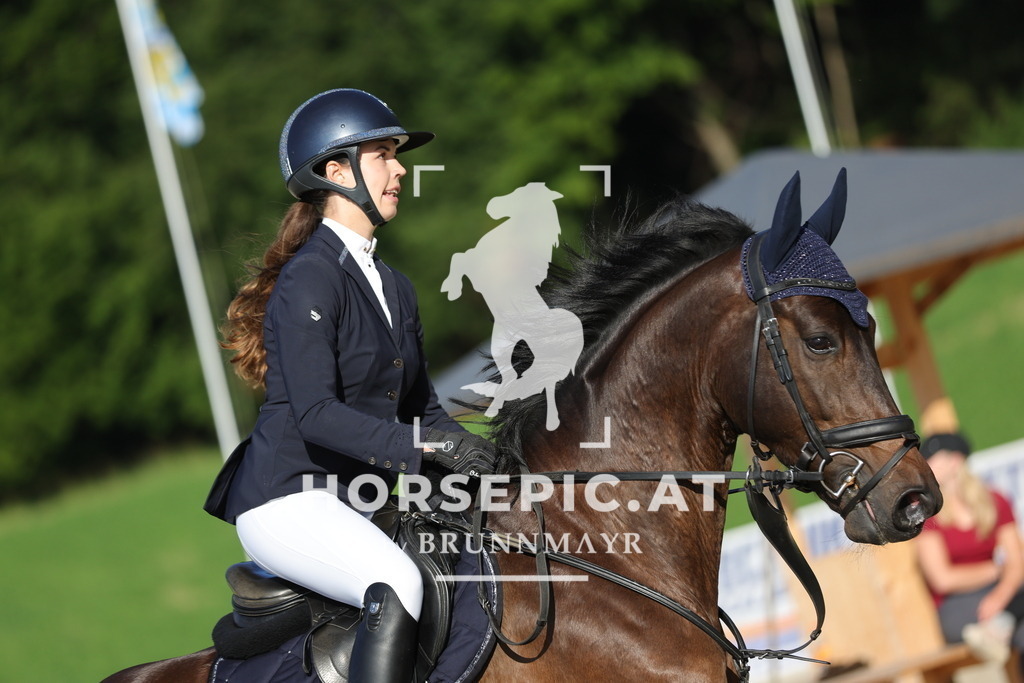 0P6A1223 | Willkommen bei Brunnmayr - Design & Fotografie – Ihrem Spezialisten für Reitturniere und Pferdeveranstaltungen in Oberösterreich, Salzburg und Bayern! Seit über 17 Jahren sind wir leidenschaftlich dabei.