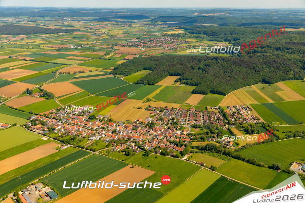 Das Luftbild zeigt :  Meinheim - Die Luftaufnahme wurde 2024 vom UL-Flugzeug aus erstellt ( keine Drohne ) - Hochauflösende Luftaufnahme - Für grossformatige Ausdrucke geeignet. Die Geschenkidee !Mit Lizenz und Bildrechte bestellbar