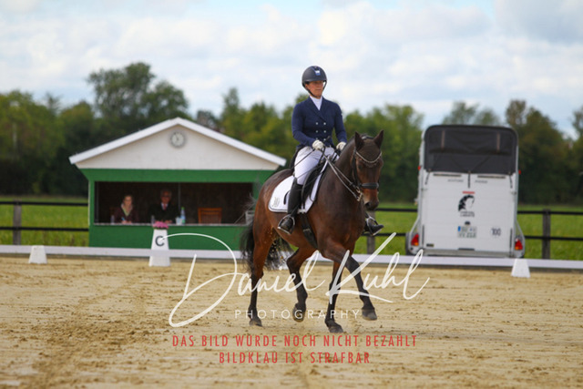 DKP44413 | Turniersportfotografie; Pferdefotografie; Dressurfotografie