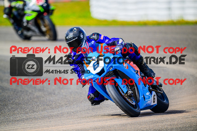 MaZZes_FotoMatrix_240910_6007705_4023 | WEISS