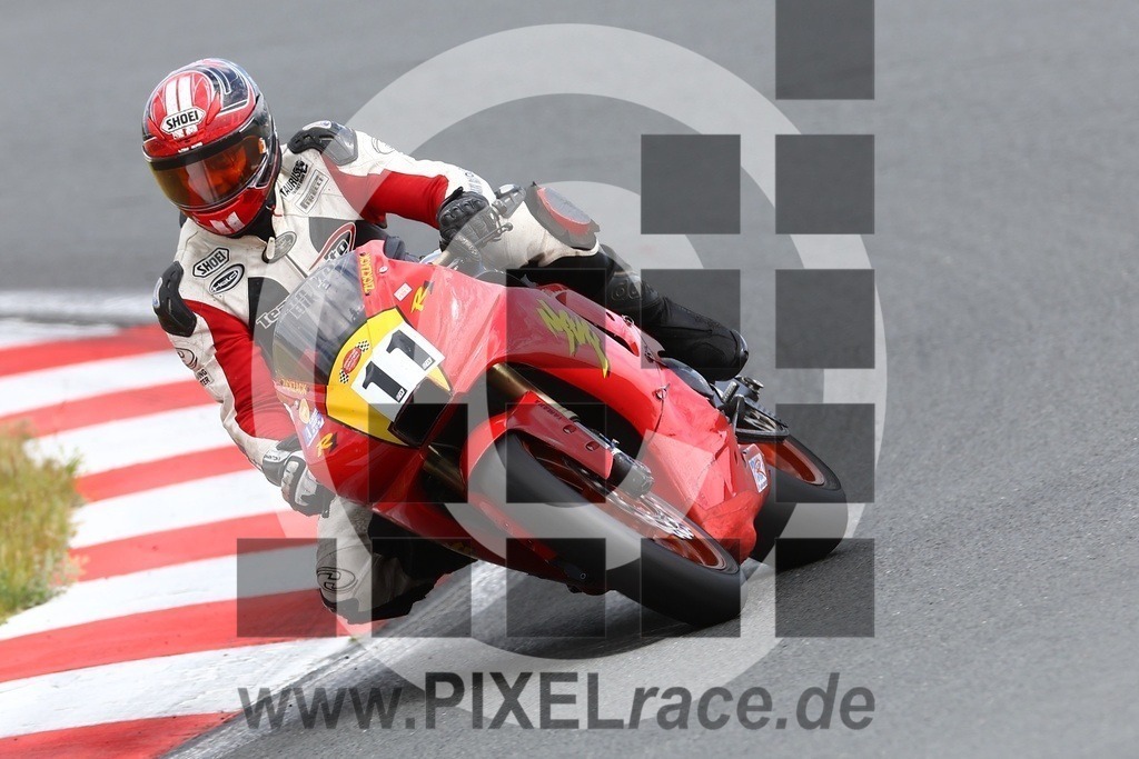 0011-20250522_01868 | Schöne Erinnerungen an spannende Momente - das festzuhalten ist unser Job. PIXELrace.de ist seit 2003 auf den Rennstrecken Europas unterwegs um die Action draußen beim Fahren und die wunderbare Stimmung imm Fahrerlager für euch einzufangen.