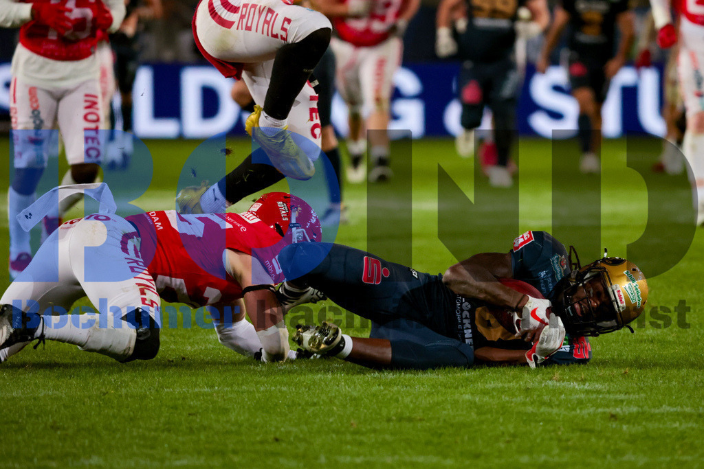 SES_POTDRE20241012-69 | bond - Realisiert mit Pictrs.com