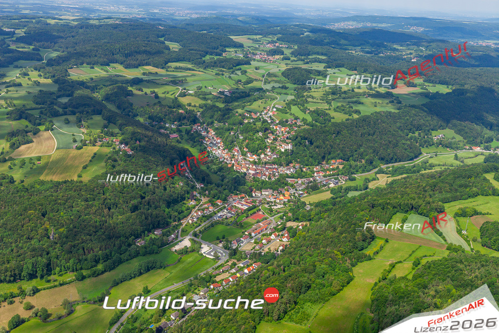 Das Luftbild der Stadt Egloffstein wurde 2019 vom Flugzeug heraus erstellt (keine Drohne) Aufnahmehöhe ca.400 Meter- hohe Auflösung- beste Druck-Qualität garantiert!
