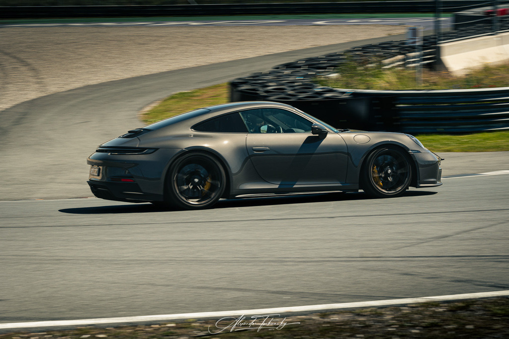 R6AT4389 _Alexander Tschuncky | Entdecken Sie die faszinierende Welt von Alexander Tschuncky Arts: Kreative Fotografie, atemberaubende Automobilkunst und hochwertiger Bilderdruck. Lassen Sie sich inspirieren! - Realisiert mit Pictrs.com