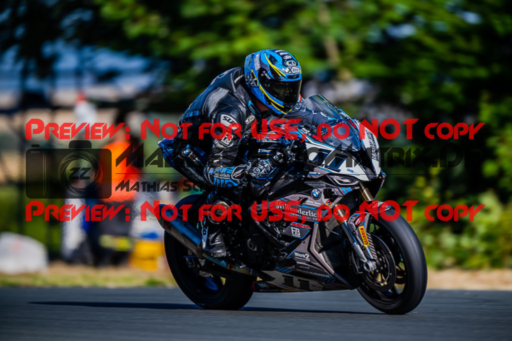 MaZZes_FotoMatrix_220724_9000 | IDM1000