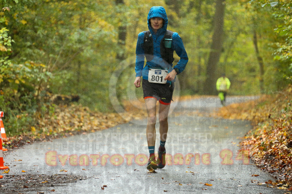 241027_1042_EX1_3849 | Sportfotografie im Rhein-Sieg Kreis, Köln, Bonn, NRW, Rheinland Pfalz, Hessen, etc. Unser Tätigkeitsfeld umfasst den Laufsport vom Volkslauf über den Marathon, Duathlon, Triathon bis zum Ultralauf wie Kölnpfad Ultra oder Schindertrail.