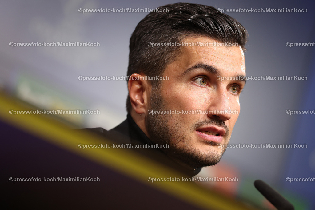 BVB01102401086 | 01.10.2024, Fußball, UEFA Champions League, Borussia Dortmund - Celtic Glasgow, 2. Spieltag, Signal Iduna Park, Saison 2024 2025: Trainer Nuri Sahin (Cheftrainer BVB) bei der Pressekonferenz nach dem Spiel PK