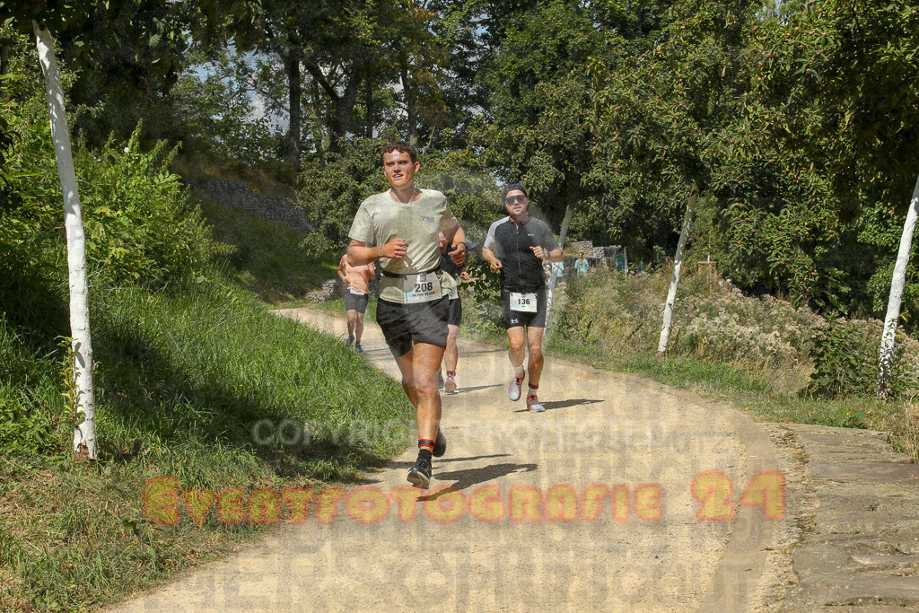 250824_1245_EX1_0432 | Sportfotografie im Rhein-Sieg Kreis, Köln, Bonn, NRW, Rheinland Pfalz, Hessen, etc. Unser Tätigkeitsfeld umfasst den Laufsport vom Volkslauf über den Marathon, Duathlon, Triathon bis zum Ultralauf wie Kölnpfad Ultra oder Schindertrail.