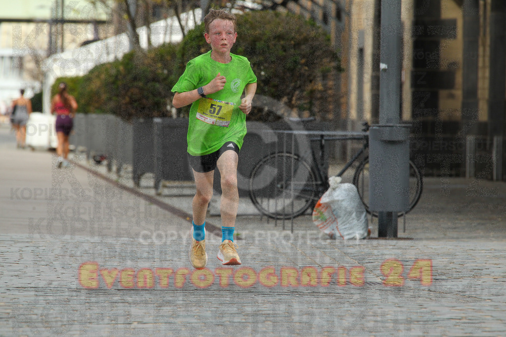 250920_1321_EV4_5261 | Sportfotografie im Rhein-Sieg Kreis, Köln, Bonn, NRW, Rheinland Pfalz, Hessen, etc. Unser Tätigkeitsfeld umfasst den Laufsport vom Volkslauf über den Marathon, Duathlon, Triathon bis zum Ultralauf wie Kölnpfad Ultra oder Schindertrail.