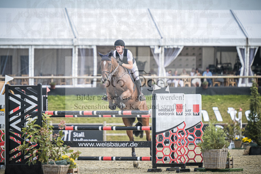 DOS_0698 | Entdecke hochwertige Reitturnierfotos von Foto Oger. Professionell, emotional und authentisch – jetzt Lieblingsmomente im Shop bestellen.Deutschlandweite Turnierfotografie. - Realisiert mit Pictrs.com