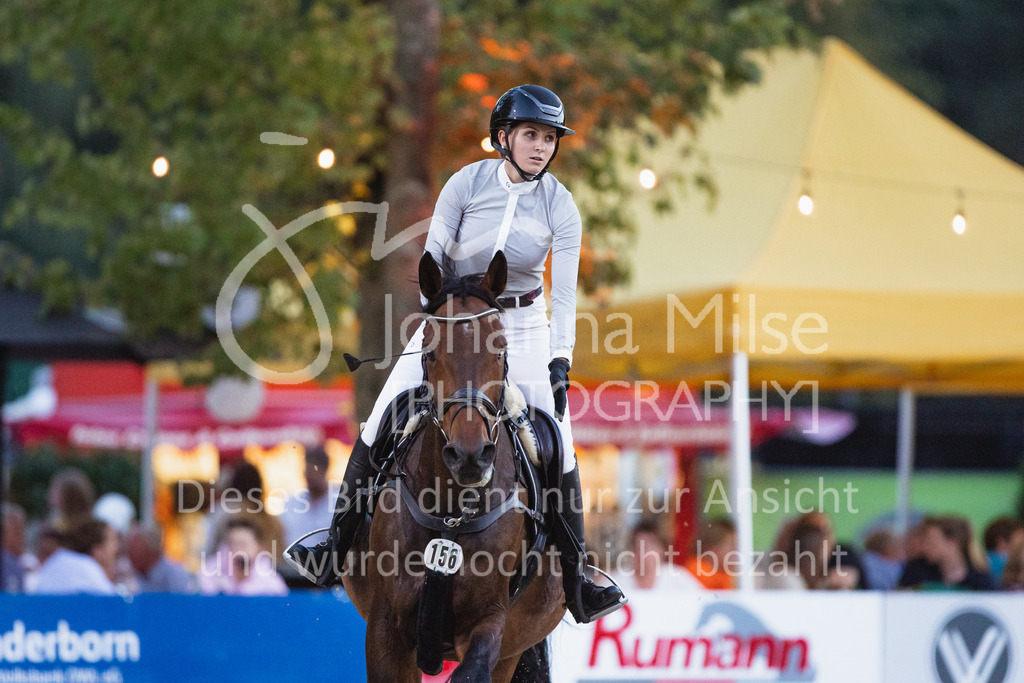 220825_Delbrueck_A1-Mannschaft-352 | Deine schönsten Turniermomente als professionelle Fotos! Entdecke hochwertige Pferdesport-Fotografie im Online-Shop. Jetzt Fotos finden & bestellen!