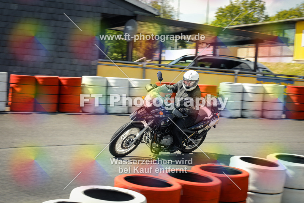 OBK_Mai_Martina_Markus-11109 | Hier findet Ihr Bilder von Touristenfahrten auf der Nürburgring Nordschleife oder von anderen Veranstaltungen die ich besucht habe. Viel Spass beim Durch Schauen 