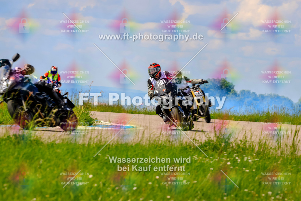 MotoTeam-0781 | Hier findet Ihr Bilder von Touristenfahrten auf der Nürburgring Nordschleife oder von anderen Veranstaltungen die ich besucht habe. Viel Spass beim Durch Schauen 