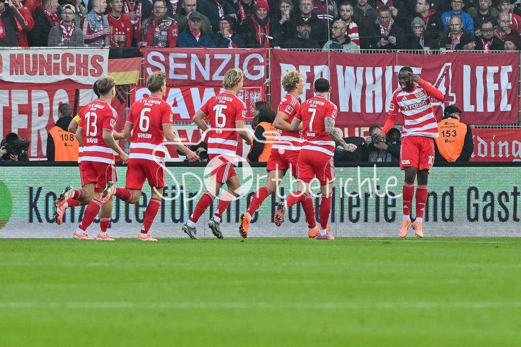 1. FC Union Berlin - FC Bayern München | Berlin, DEUTSCHLAND - 8. NOVEMBER: Jubel der Berliner nach dem Treffer zum 1-0 durch Ilyas ANSAH (Union Berlin 10) - ABSEITS - KEIN TOR - während dem Bundesligamatch zwischen dem 1. FC Union Berlin und dem FC Bayern München am 10. Spieltag im Stadion an der alten Försterei am 8. November 2025 in Berlin, Germany / DFL REGULATIONS PROHIBIT ANY USE OF PHOTOGRAPHS AS IMAGE SEQUENCES AND/OR QUASI-VIDEO
