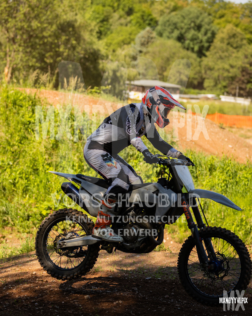 866A0807 | mxndyyvipix