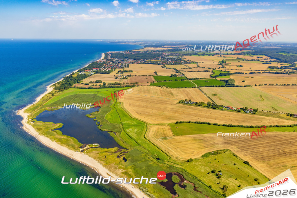 Luftaufnahme Riedensee Bastorf - Die Luftaufnahme wurde 2025 vom UL-Flugzeug heraus erstellt ( ohne Drohne ) - Hochauflösende Luftaufnahme - für professionelle Ausdrucke geeignet. Die Geschenkidee !Mit Lizenz und Bildrechte bestellbar