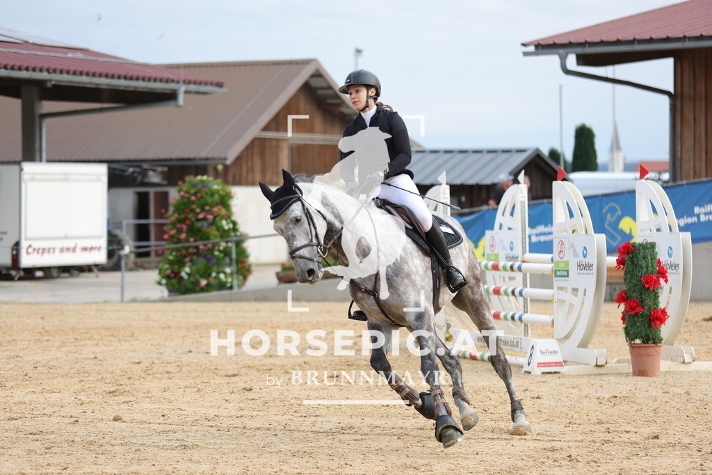 0P6A1637 | Willkommen bei Brunnmayr - Design & Fotografie – Ihrem Spezialisten für Reitturniere und Pferdeveranstaltungen in Oberösterreich, Salzburg und Bayern! Seit über 17 Jahren sind wir leidenschaftlich dabei.