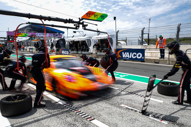 DTM325_060613420616871JB_JB | DTM, 5. + 6. Rennen Zandvoort 2025 - Foto: Gruppe C Photography; #92 Porsche 911 GT3 R (992), Manthey Junior Team: Morris Schuring - Realisiert mit Pictrs.com