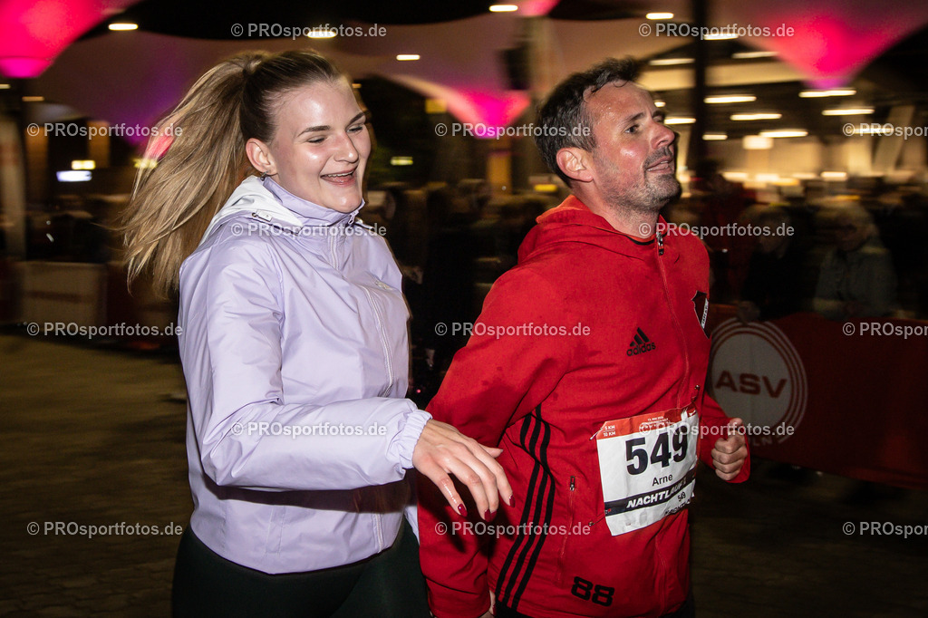 23. ASV Nachtlauf; Koeln, 13.05.26 | Impressionen vom 23. ASV Nachtlauf am 13.05.26 am Tanzbrunnen in Koeln. Foto: BEAUTIFUL SPORTS/Axel Kohring