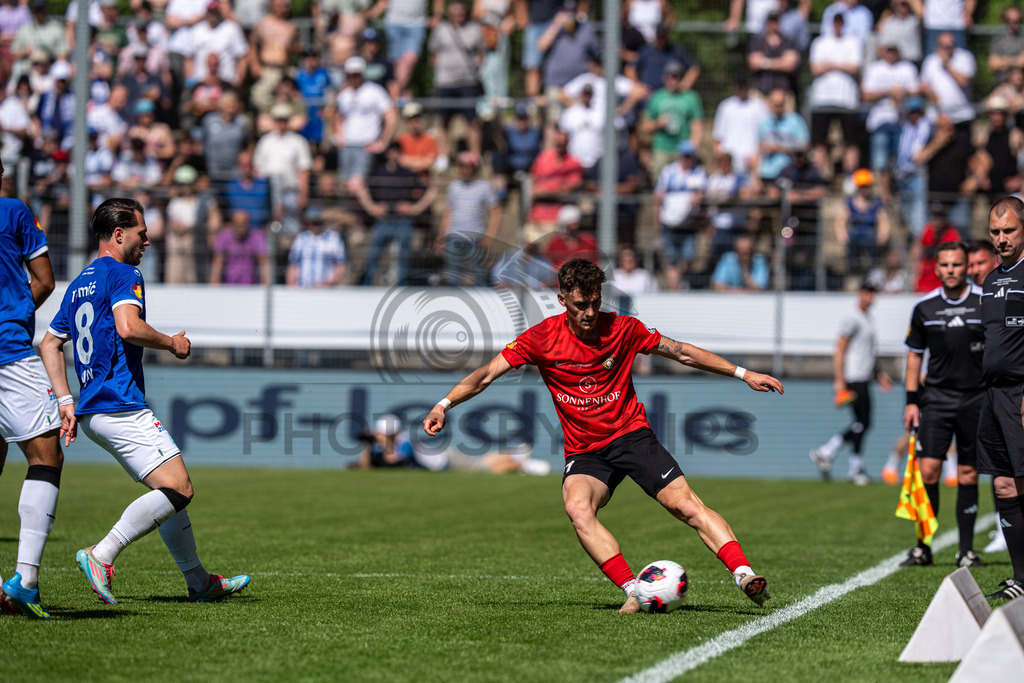 Stuttgarter Kickers vs. SG Sonnenhof Großaspach, Fussball, WFV-Pokal, Finale, 23.05.2026 | Luca Molinari (SG Sonnenhof Großaspach, #21),Stuttgarter Kickers vs. SG Sonnenhof Großaspach, Fussball, WFV-Pokal, Finale, 23.05.2026