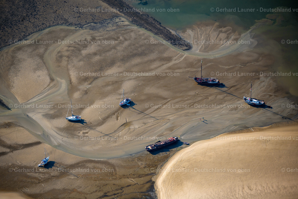 4037067 | trockengelaufene Boote am Westende von Spiekeroog