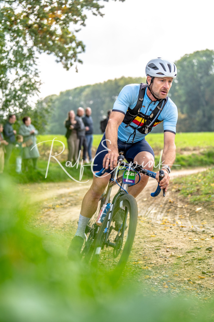Ralf Eppink Photography 20251012_DSC03499 | Sportfotografie, Eventfotografie, Porträtfotografie, Radsport Fotograf, Triathlon Fotograf, Düsseldorf Fotograf, Köln Fotograf, Actionfotografie, Teamfotografie, Peoplefotografie, Business Portraits, Veranstaltungsfotografie, Reportagefotografie - Realisiert mit Pictrs.com