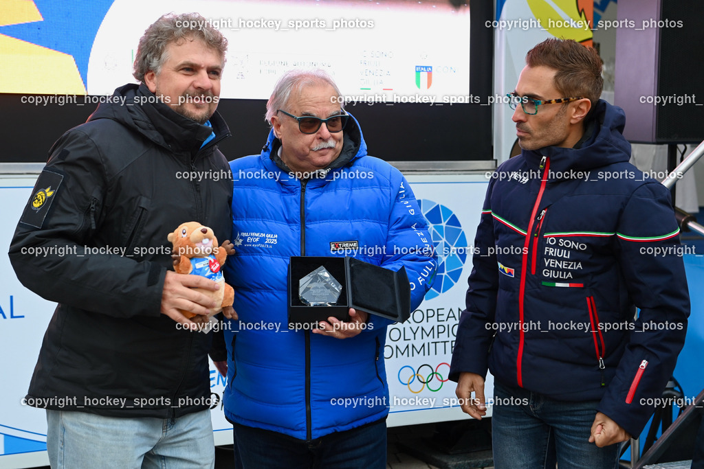 European Youth Olympic Festival EYOF 2023 Pressekonferenz | Präsident EC Hornets Spittal Wolfgang Lindner, Maurizio Dunnhofer, Stefano Mazzolini, Ehrung, Verleihung