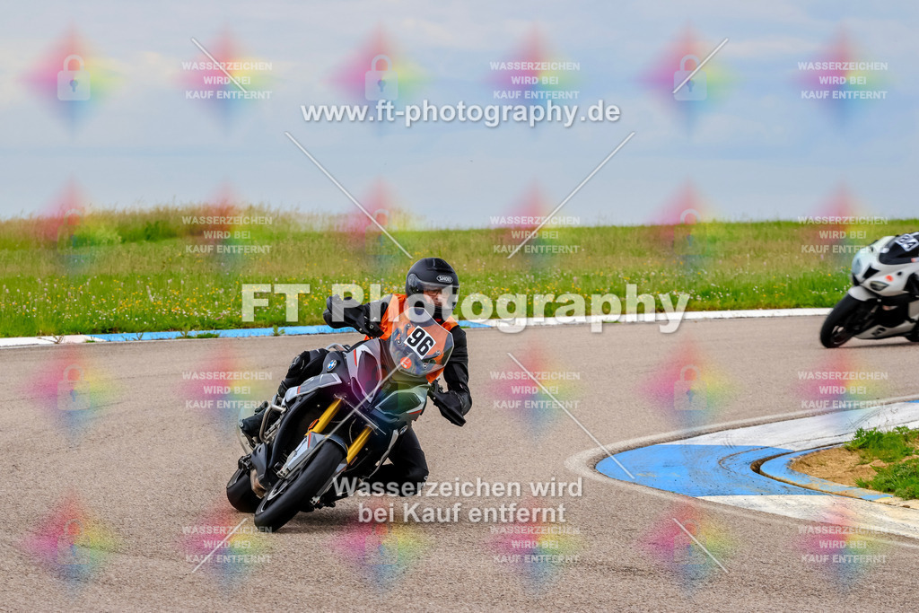 MotoTeam-2336 | Hier findet Ihr Bilder von Touristenfahrten auf der Nürburgring Nordschleife oder von anderen Veranstaltungen die ich besucht habe. Viel Spass beim Durch Schauen 