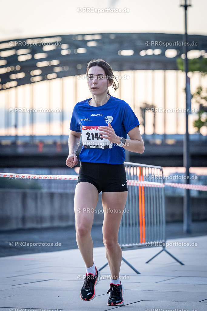 22. ASV Nachtlauf; Koeln, 28.05.25 | Impressionen vom 22. ASV Nachtlauf am 28.05.25 am Tanzbrunnen in Koeln. Foto: BEAUTIFUL SPORTS/Leah Kohring