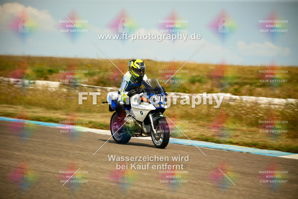 _MOT6226 | Hier findet Ihr Bilder von Touristenfahrten auf der Nürburgring Nordschleife oder von anderen Veranstaltungen die ich besucht habe. Viel Spass beim Durch Schauen 