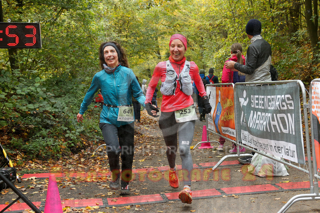 251026_1318_EX1_3175 | Sportfotografie im Rhein-Sieg Kreis, Köln, Bonn, NRW, Rheinland Pfalz, Hessen, etc. Unser Tätigkeitsfeld umfasst den Laufsport vom Volkslauf über den Marathon, Duathlon, Triathon bis zum Ultralauf wie Kölnpfad Ultra oder Schindertrail.