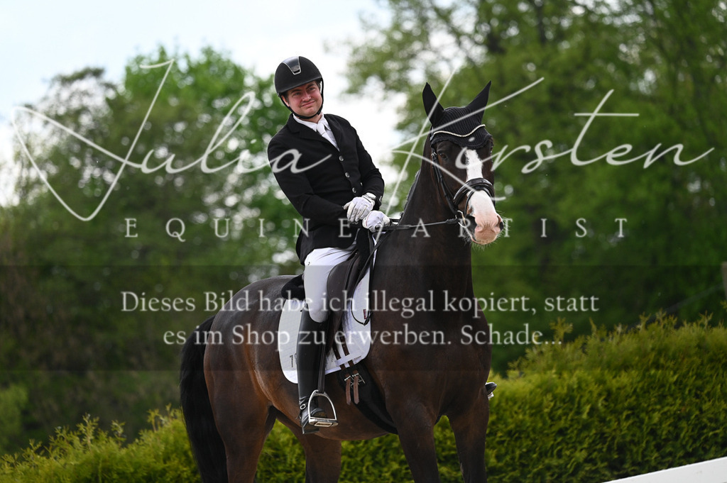 20230512_JK-Röhrsdorf-03-103 | Pferde- und Turnierfotografie in Westsachsen. Pferdeportraits, Auftragszeichnungen und intuitive Kunst.