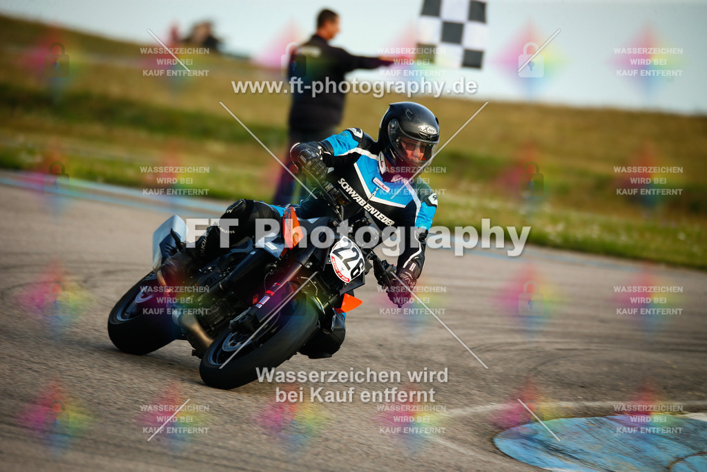 _MOT5264 | Hier findet Ihr Bilder von Touristenfahrten auf der Nürburgring Nordschleife oder von anderen Veranstaltungen die ich besucht habe. Viel Spass beim Durch Schauen 