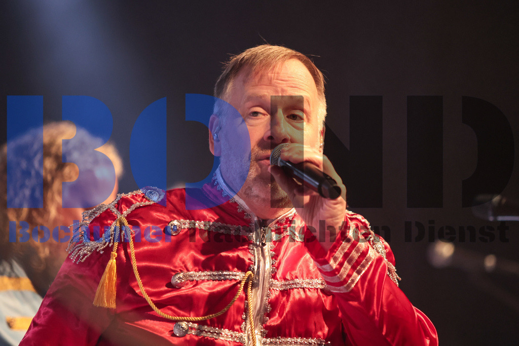 SES_GEBZFR20250828-13 | bond - Realisiert mit Pictrs.com