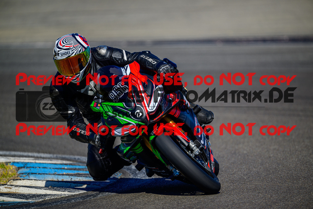 MaZZes_Fotomatrix_20250407_6007705_3842 | ROT