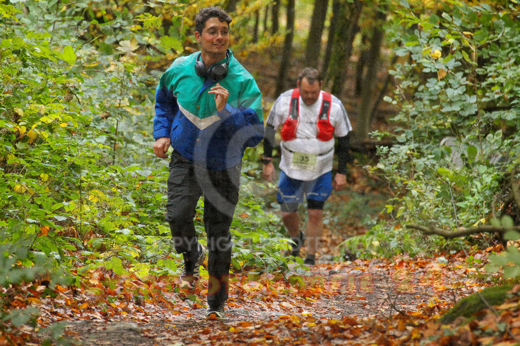 251026_1347_EV4_7036 | Sportfotografie im Rhein-Sieg Kreis, Köln, Bonn, NRW, Rheinland Pfalz, Hessen, etc. Unser Tätigkeitsfeld umfasst den Laufsport vom Volkslauf über den Marathon, Duathlon, Triathon bis zum Ultralauf wie Kölnpfad Ultra oder Schindertrail.