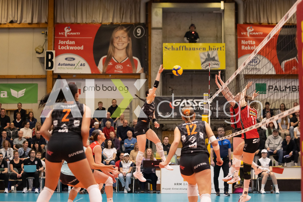 Volleyball I Frauen I Saison 2025-2026 I Volleyball NLA | Women I  Playoffs Finals 2/5 I  VC Kanti Schaffhausen - viteos NUC I  10.04.2026 | 8 Gabrielle Attieh (CA) (Viteos NUC) – Aussen - Realisiert mit Pictrs.com