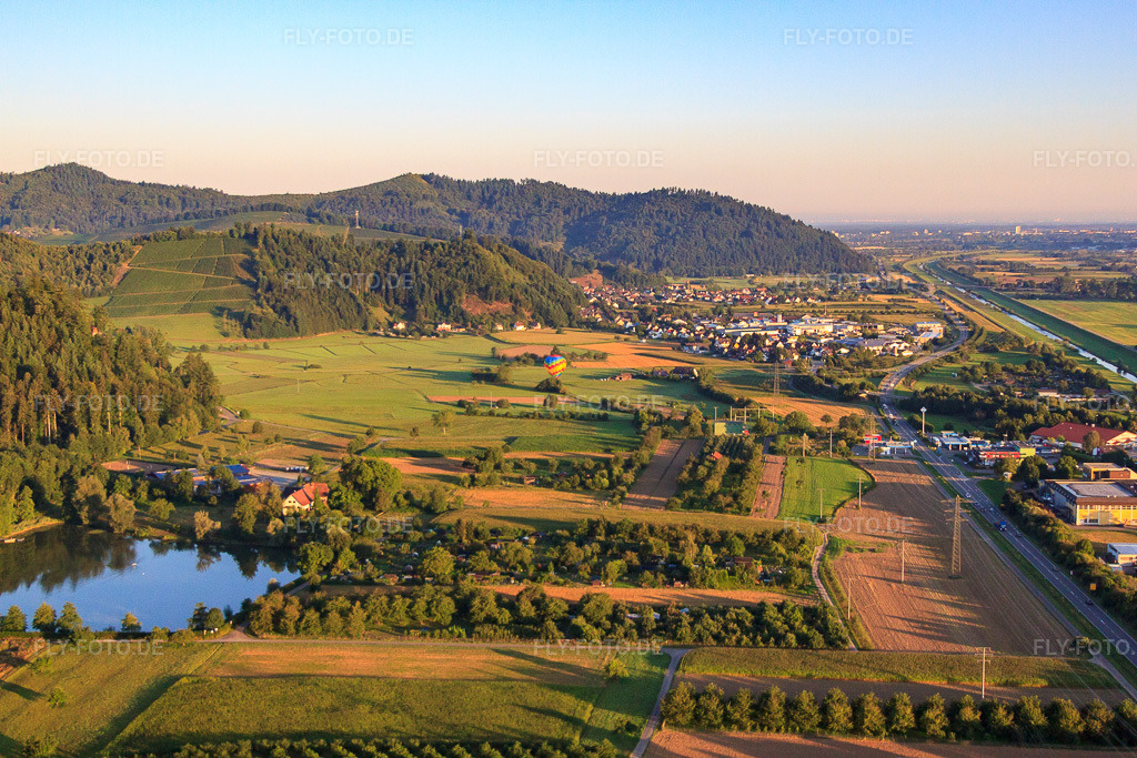 Luftbild: Ziegelwaldsee im Kinzigtal in Gengenbach im Bundesland Baden-Württemberg in Deutschland.Foto: IMG_59363.jpg vom 16.08.2013 durch Werner Riehm/FLY-FOTO.deAuflösung des Originals: 4752 x 3168 px