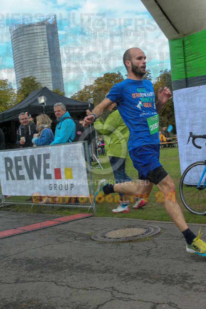 220925_1129_EX1_7523 | Sportfotografie im Rhein-Sieg Kreis, Köln, Bonn, NRW, Rheinland Pfalz, Hessen, etc. Unser Tätigkeitsfeld umfasst den Laufsport vom Volkslauf über den Marathon, Duathlon, Triathon bis zum Ultralauf wie Kölnpfad Ultra oder Schindertrail.