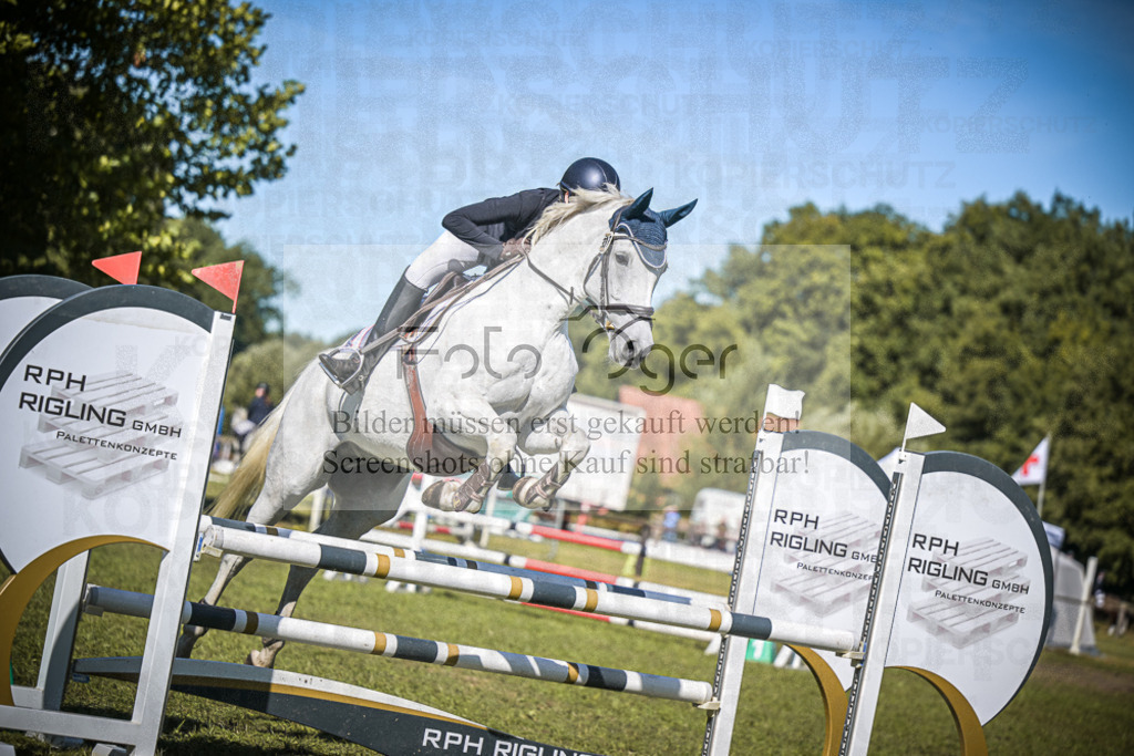 DOS_0239 | Entdecke hochwertige Reitturnierfotos von Foto Oger. Professionell, emotional und authentisch – jetzt Lieblingsmomente im Shop bestellen.Deutschlandweite Turnierfotografie. - Realisiert mit Pictrs.com