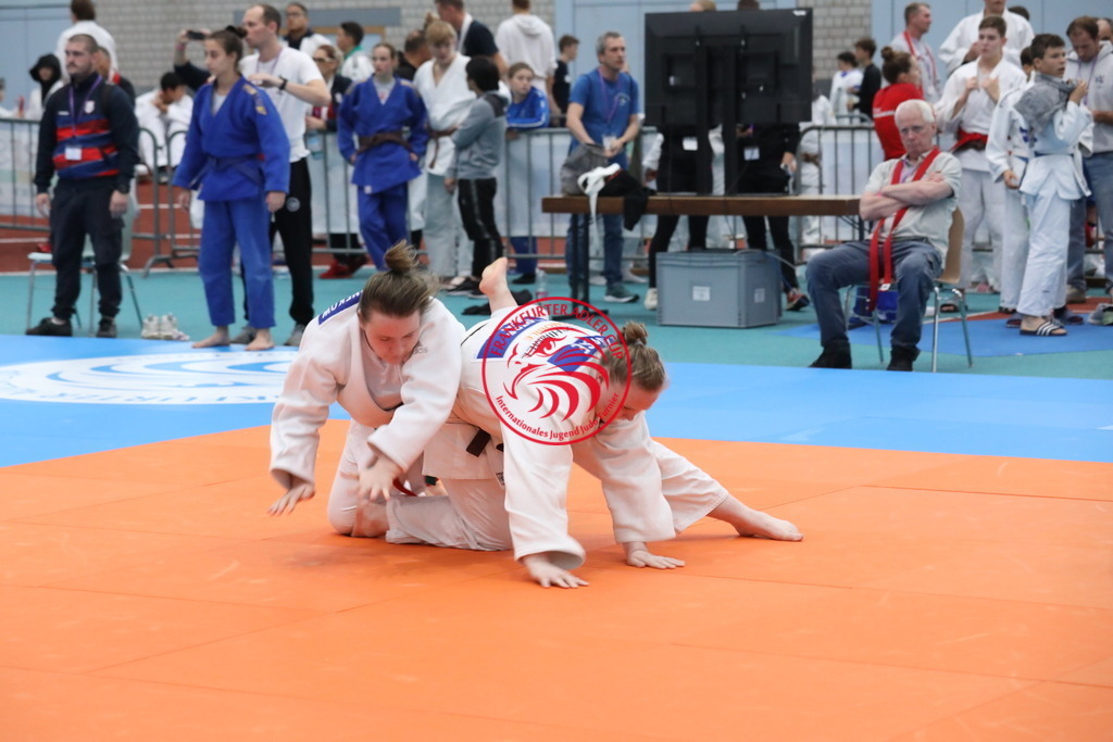 1J7A3499 | Fotos vom Adler Cup - Pictures from Adler Cup

Hier findet Ihr alle Eindrücke und großen Momente der Adler Cup Wochenenden. Here you will find all impressions and great moments of the Adler Cup weekends. - Realisiert mit Pictrs.com