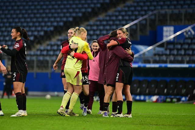 Fußball I Frauen I Saison 2025-2026 I Bundesliga I 10. Spieltag I Hamburger SV - 1. FC Nürnberg I 48931 | Jubel, Begeisterung, Enthusiasmus, Euphorie, Freude, Glücksgefühl, Heiterkeit bei: 1. FC Nürnberg Frauen - Realisiert mit Pictrs.com