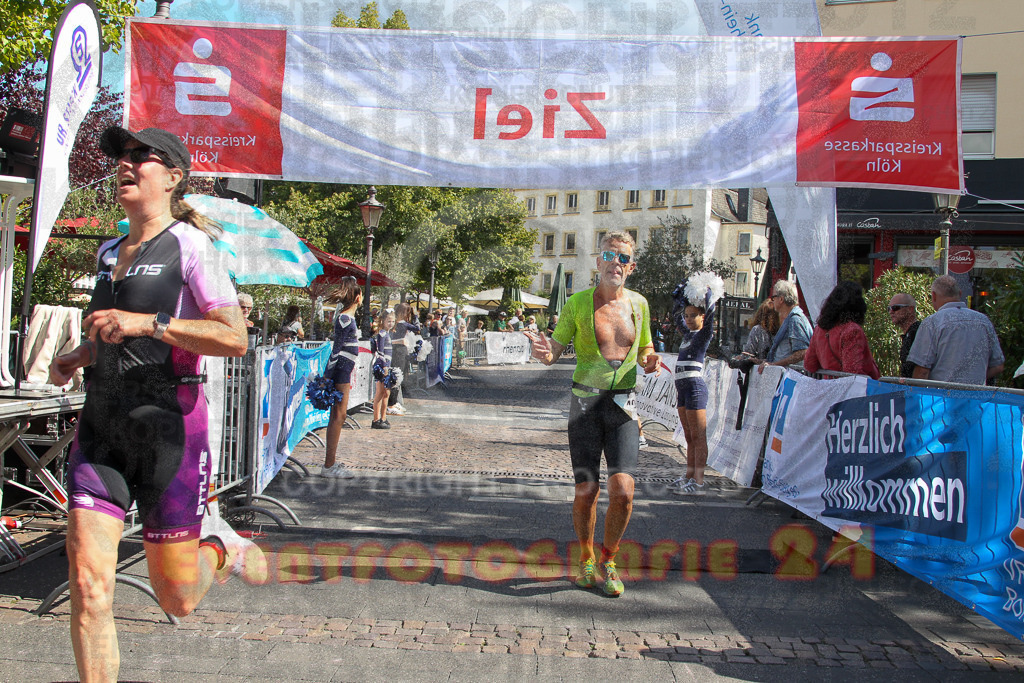250824_1233_EV4_9280 | Sportfotografie im Rhein-Sieg Kreis, Köln, Bonn, NRW, Rheinland Pfalz, Hessen, etc. Unser Tätigkeitsfeld umfasst den Laufsport vom Volkslauf über den Marathon, Duathlon, Triathon bis zum Ultralauf wie Kölnpfad Ultra oder Schindertrail.